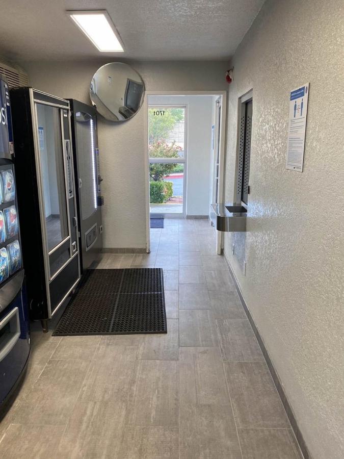 Studio 6 Albuquerque Nm Midtown Екстериор снимка