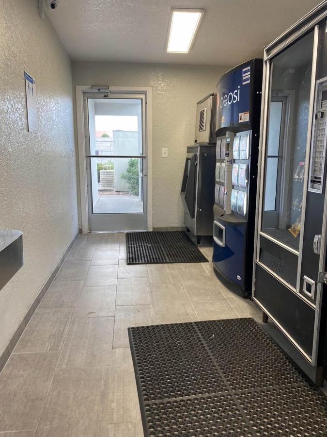Studio 6 Albuquerque Nm Midtown Екстериор снимка